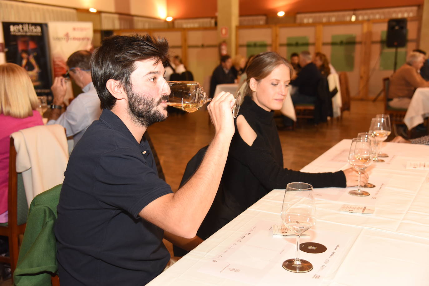 Los participantes en el torneo Finca de los Arandinos de la Liga de Golf y Vino, organizado por lomejordelvinoerioja.com, disfrutaron de los vinos de la bodega tras la jornada de juego.