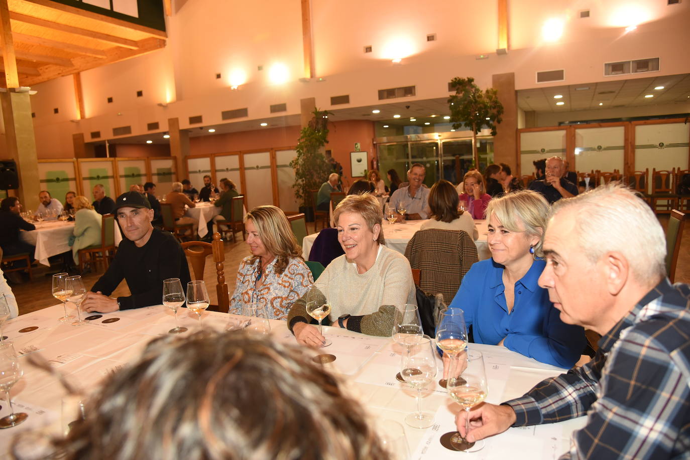 Los participantes en el torneo Finca de los Arandinos de la Liga de Golf y Vino, organizado por lomejordelvinoerioja.com, disfrutaron de los vinos de la bodega tras la jornada de juego.