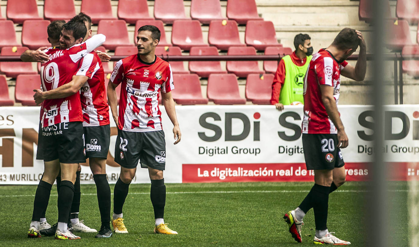 Los blanquirrojos han merecido mejor suerte en una primera parte en la que no han sabido sentenciar