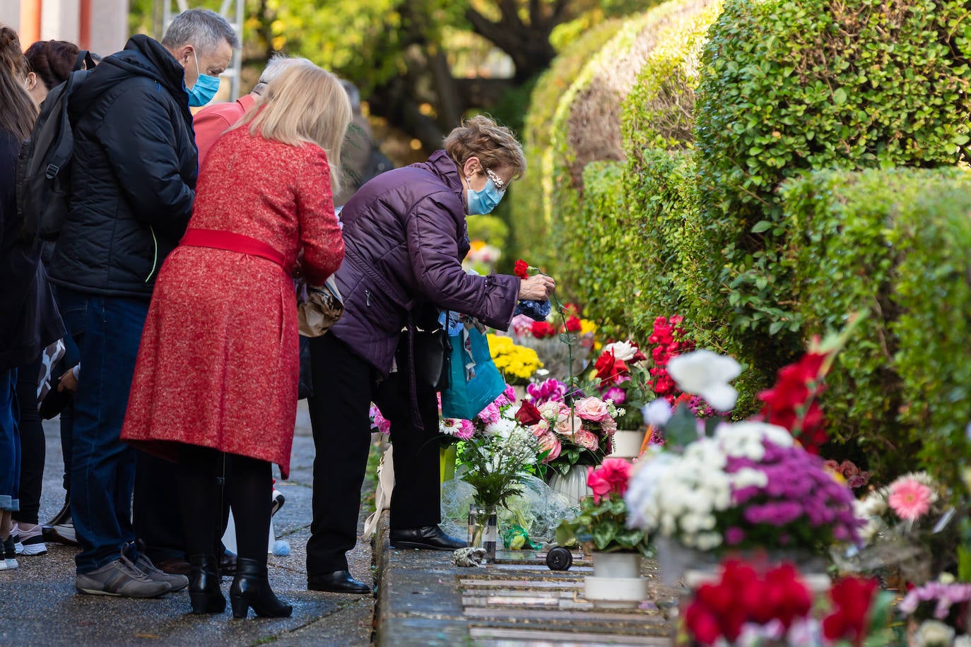 Fotos: Día de Todos los Santos en el cementerio de Logroño