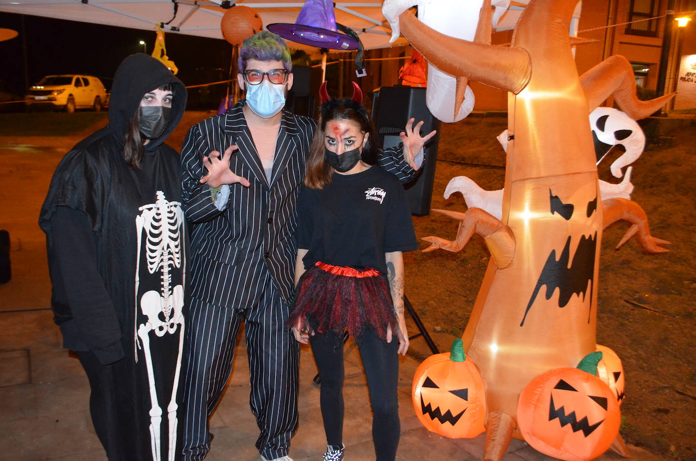 Fotos: Fiesta de Halloween en la Ermita de la Concepción en Calahorra