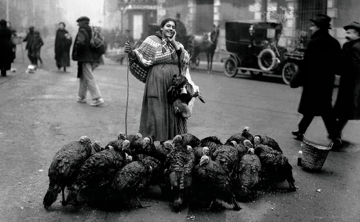 Vendedora de Pavos, Madrid 1922. 