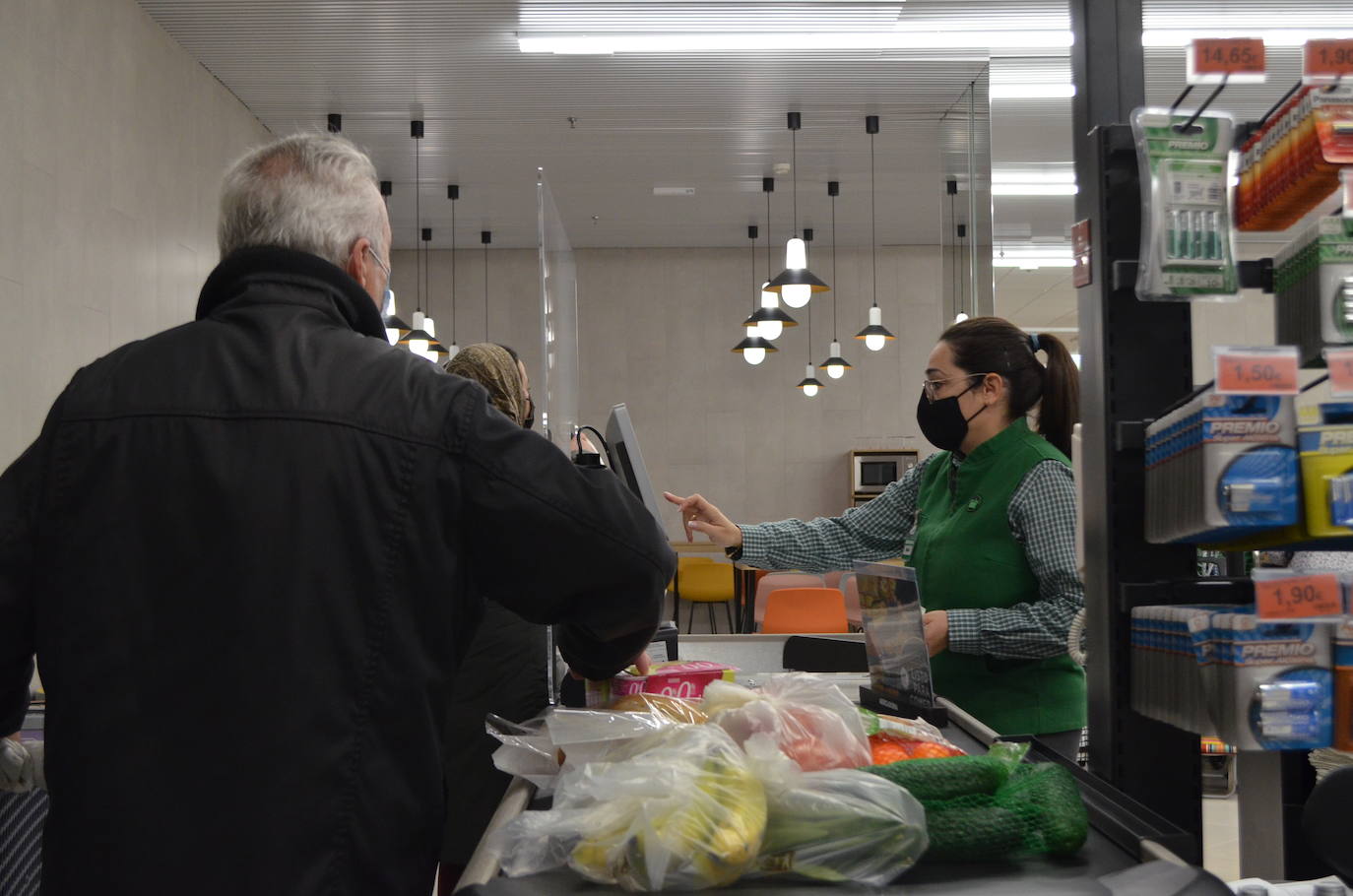 Fotos: Mercadona abre en el centro comercial ARCCA