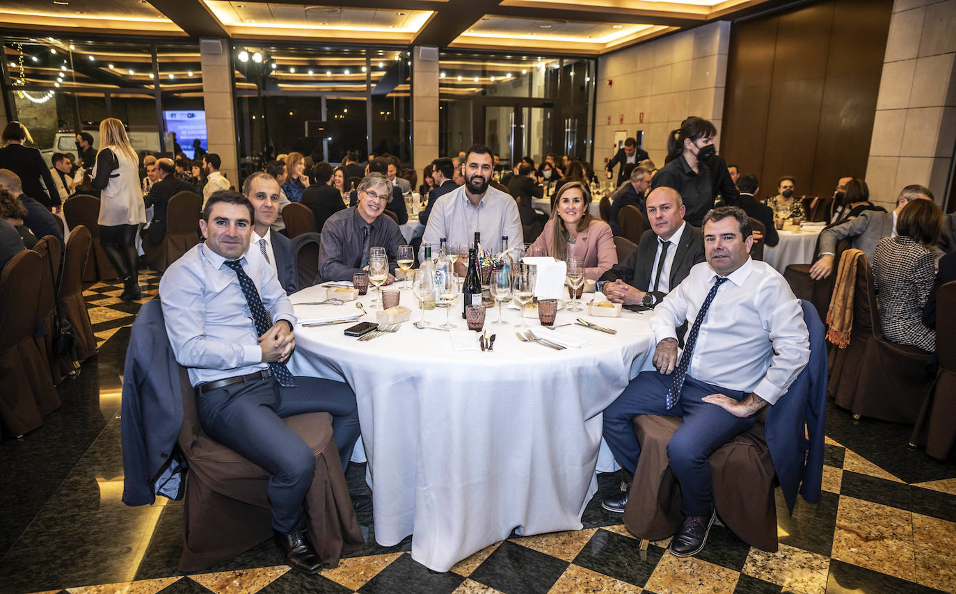 La Asociación de Ingenieros de Telecomunicaciones de La Rioja celebró su gran gala anual.