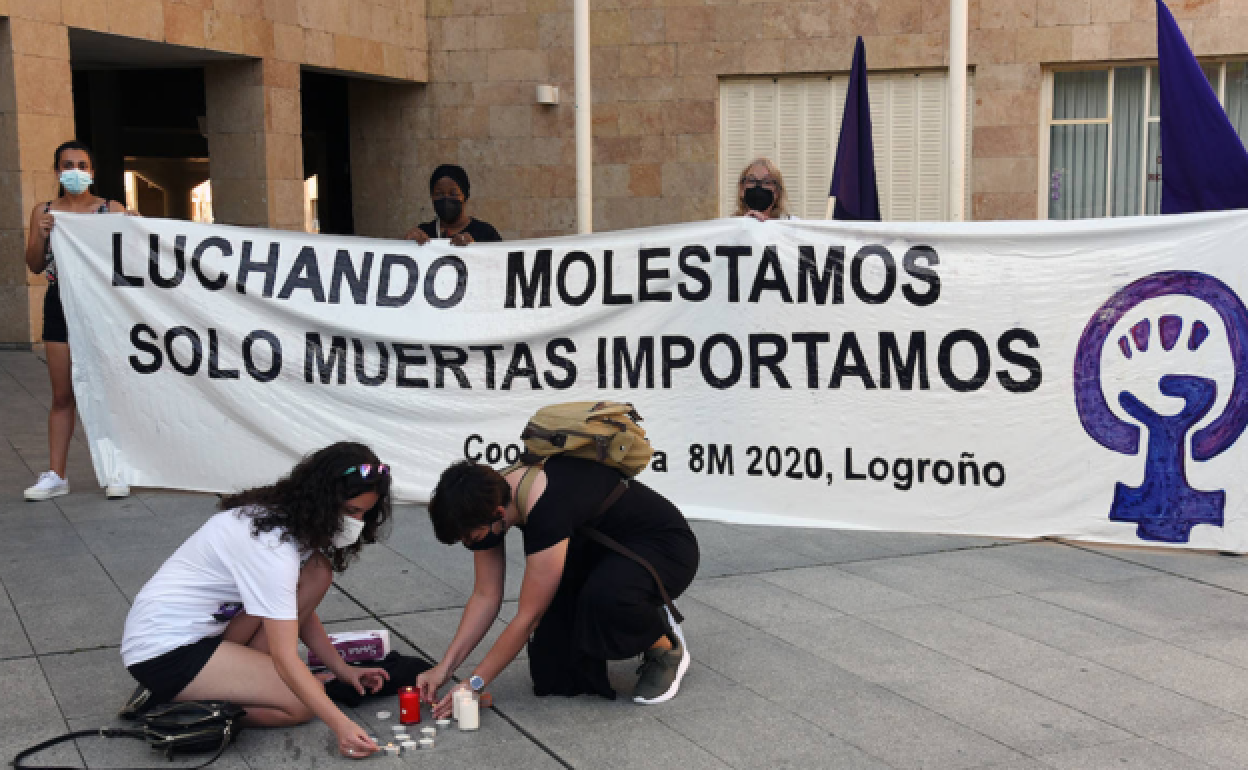 Imagen de archivo de una concentración en Logroño contra la violencia machista. 