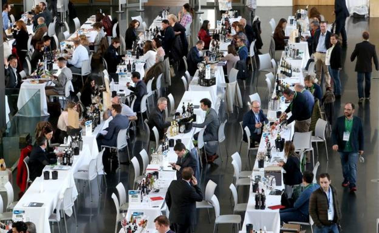 Fotografía de archivo de una de las 'misiones inversas' celebradas en Riojafórum. 