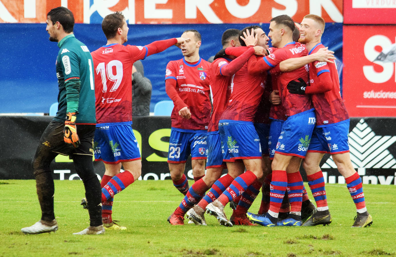 Los riojabajeños se han impuesto a la Cultural con los goles de David Soto y Álex Arias