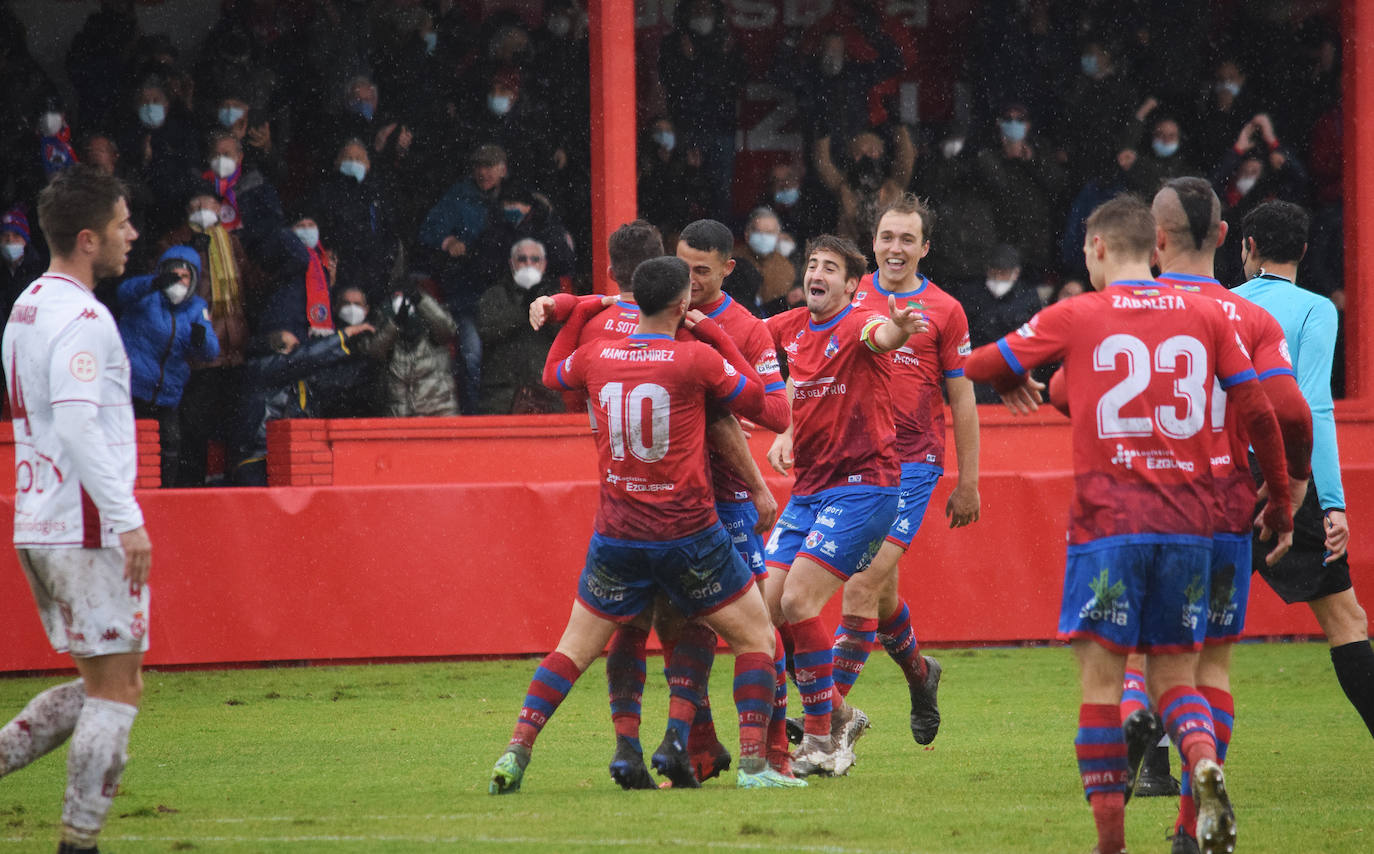 Los riojabajeños se han impuesto a la Cultural con los goles de David Soto y Álex Arias