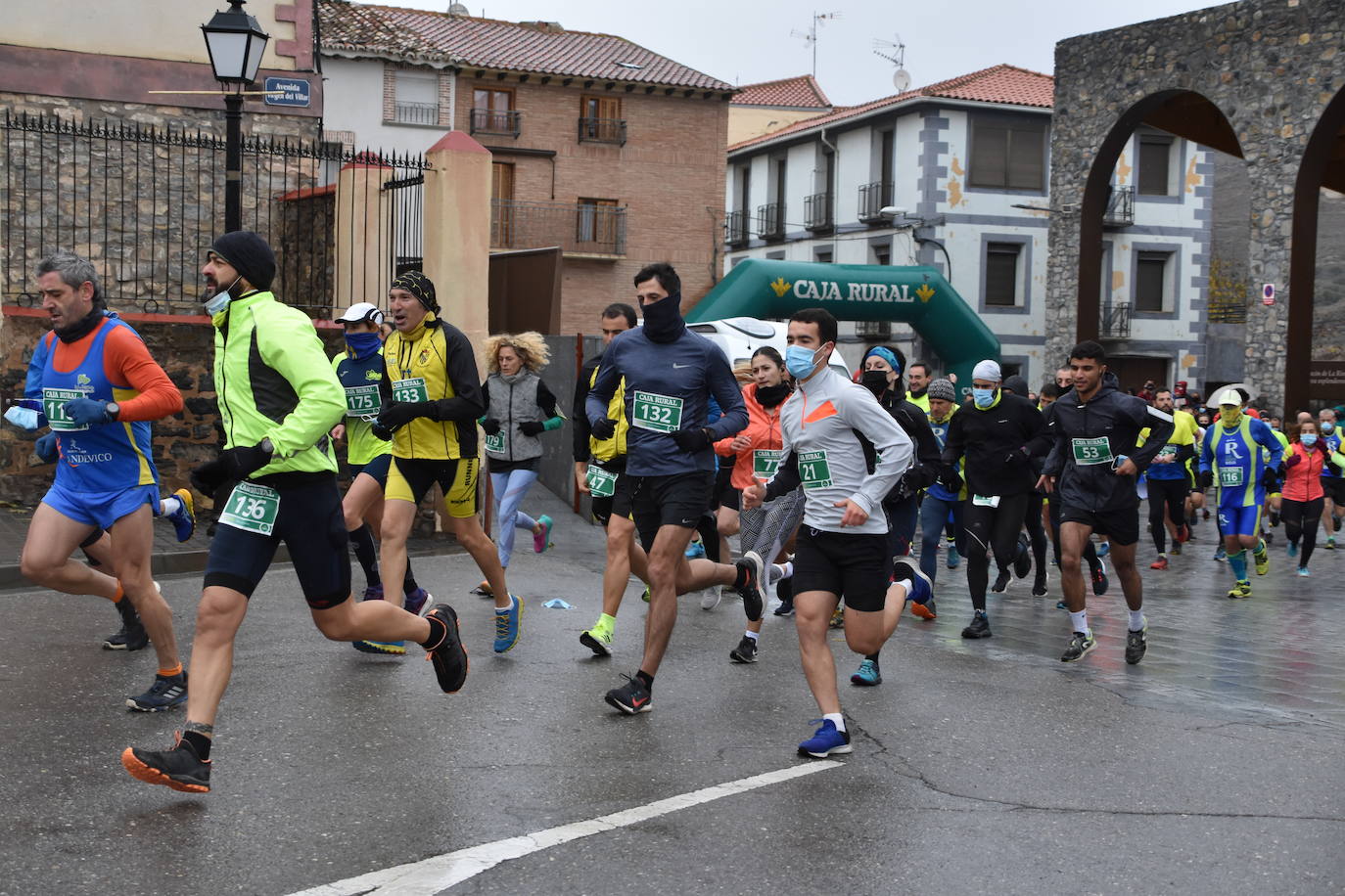 La cita ha contado con ciento veinticuatro participantes adultos y setenta niños en las pruebas infantiles. 