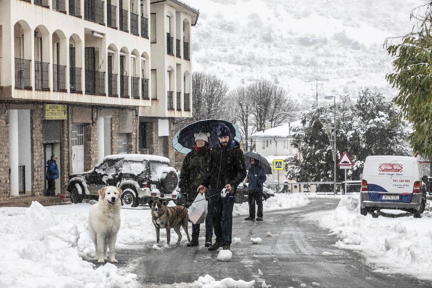 Fotos: Los Cameros, cubiertos de nieve