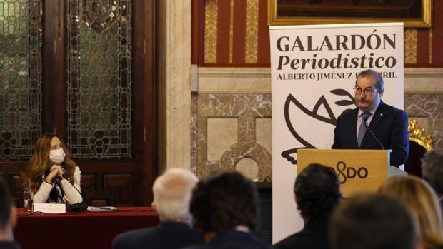 Fernando Lázaro, durante su discurso tras recibir el galardón. 