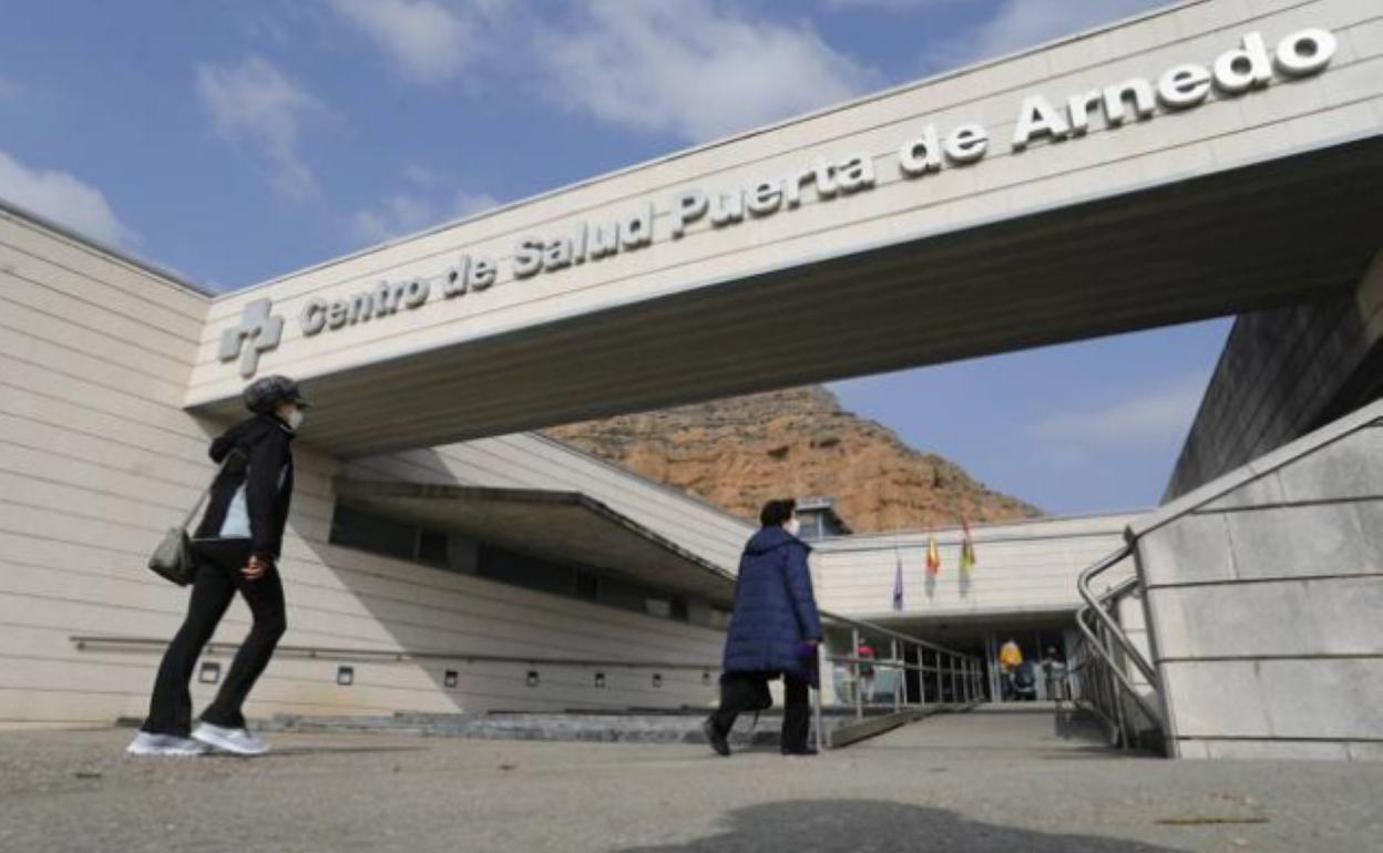 El grupo de Gobierno municipal garantiza la atención pediátrica en el centro de salud arnedano. 