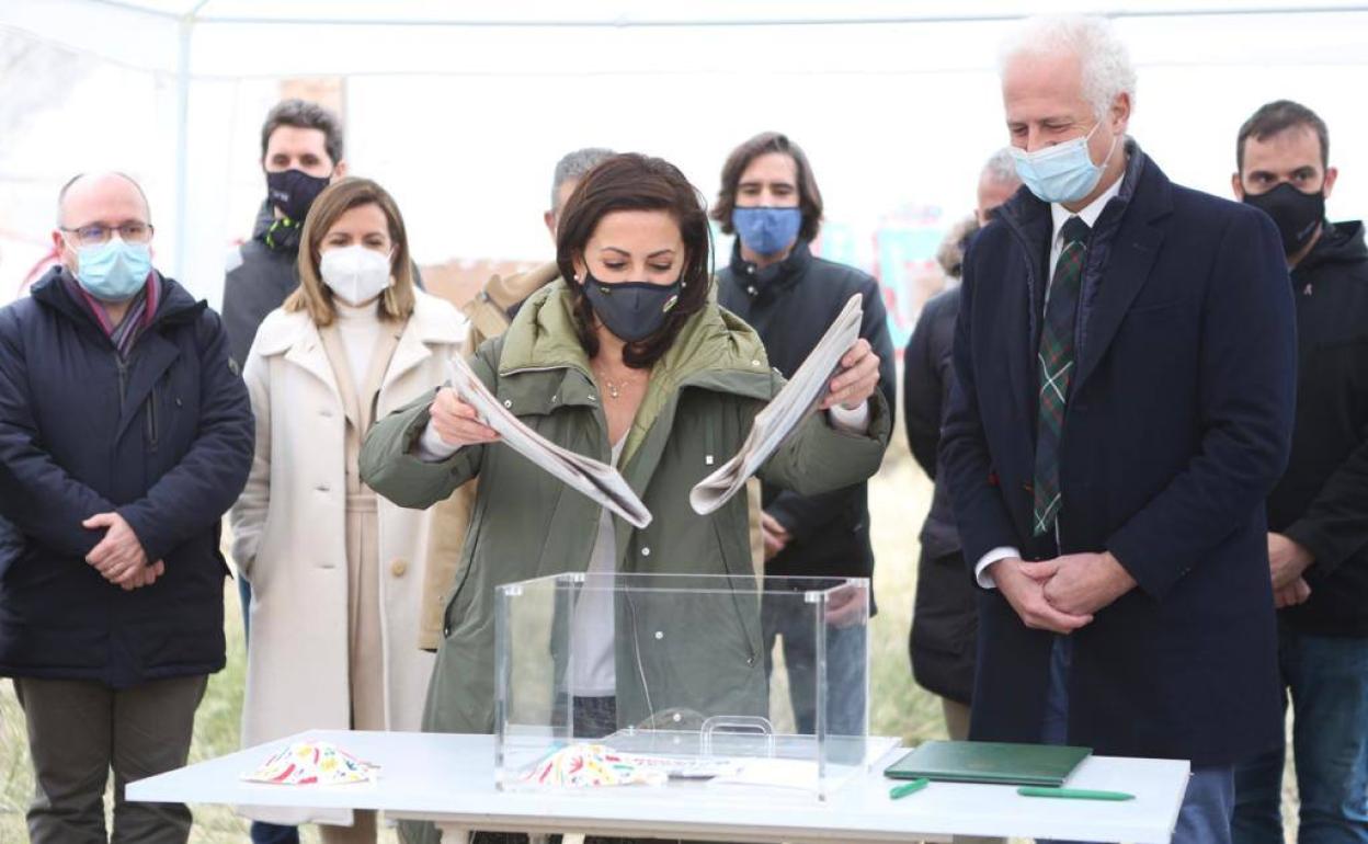 Andreu y Hermoso de Mendoza, durante la inauguración. 