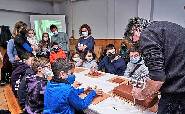 Imagen principal - Los ventosinos aprenden a modelar