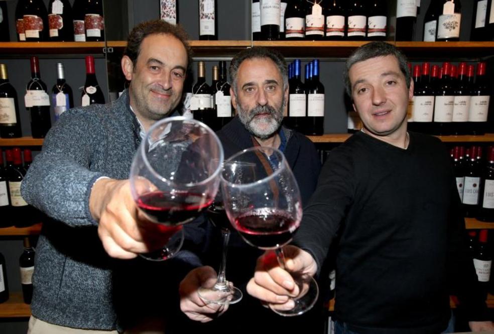 Fernando Sáenz Duarte, Abel Mendoza y Roberto Oliván. 