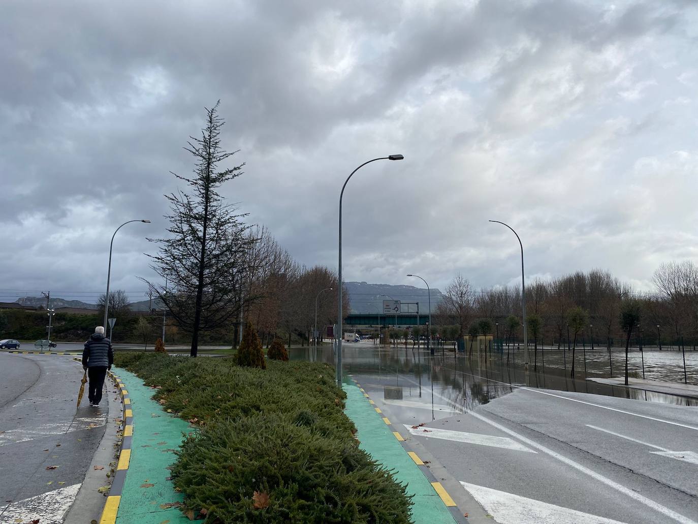 Corte del acceso a Haro por el barrio de la Estación