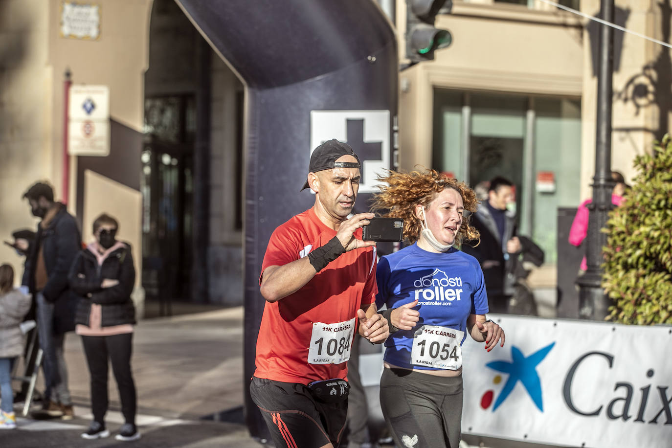 Fotos: La llegada a la meta en la Media Maratón de La Rioja