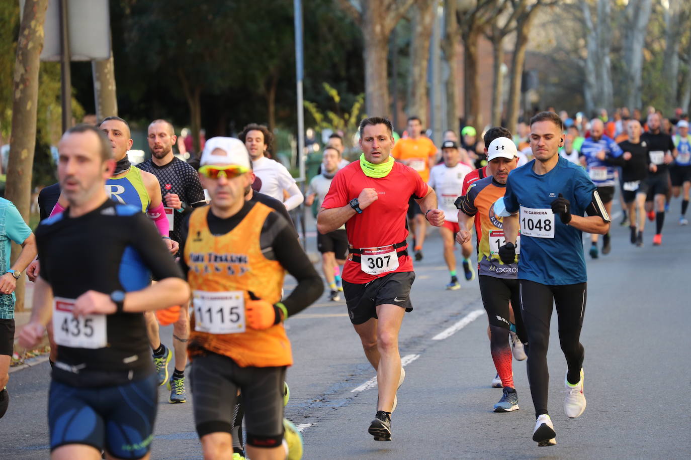 Fotos: La salida de la Media Maratón de La Rioja