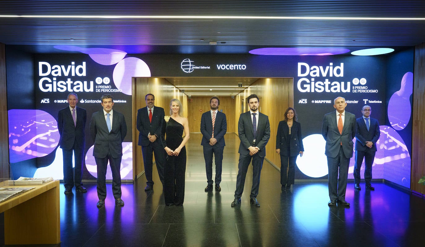 De izquierda a derecha. Antonio García Ferrer (Fundación ACS); Julián Quiros (ABC); Javier Fernández (Mapfre); Romina Caponnetto; Jorge Bustos; Diego S. Garrocho; Patricia Colino (Banco Santander); Francisco Rosell; y Pedro Calvo (Telefónica). 