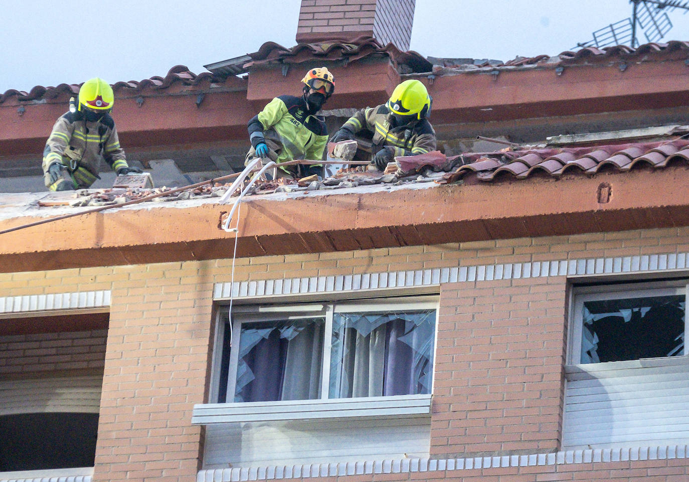 Fotos: Explosión de gas en un ático de Lardero