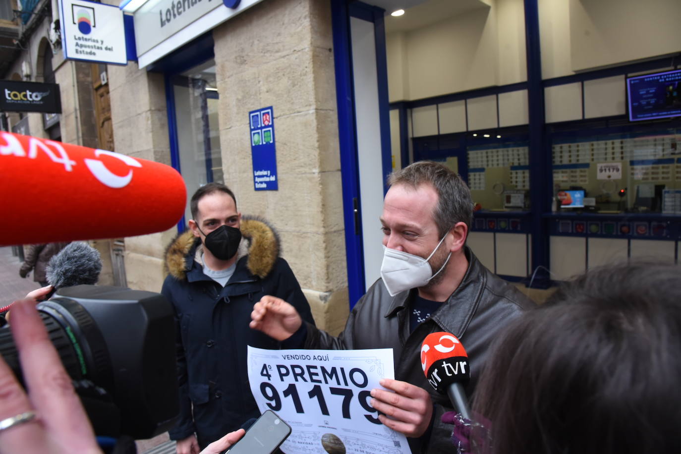 Una serie del cuarto premio se ha vendido en la administración de la calle Vara de Rey. 