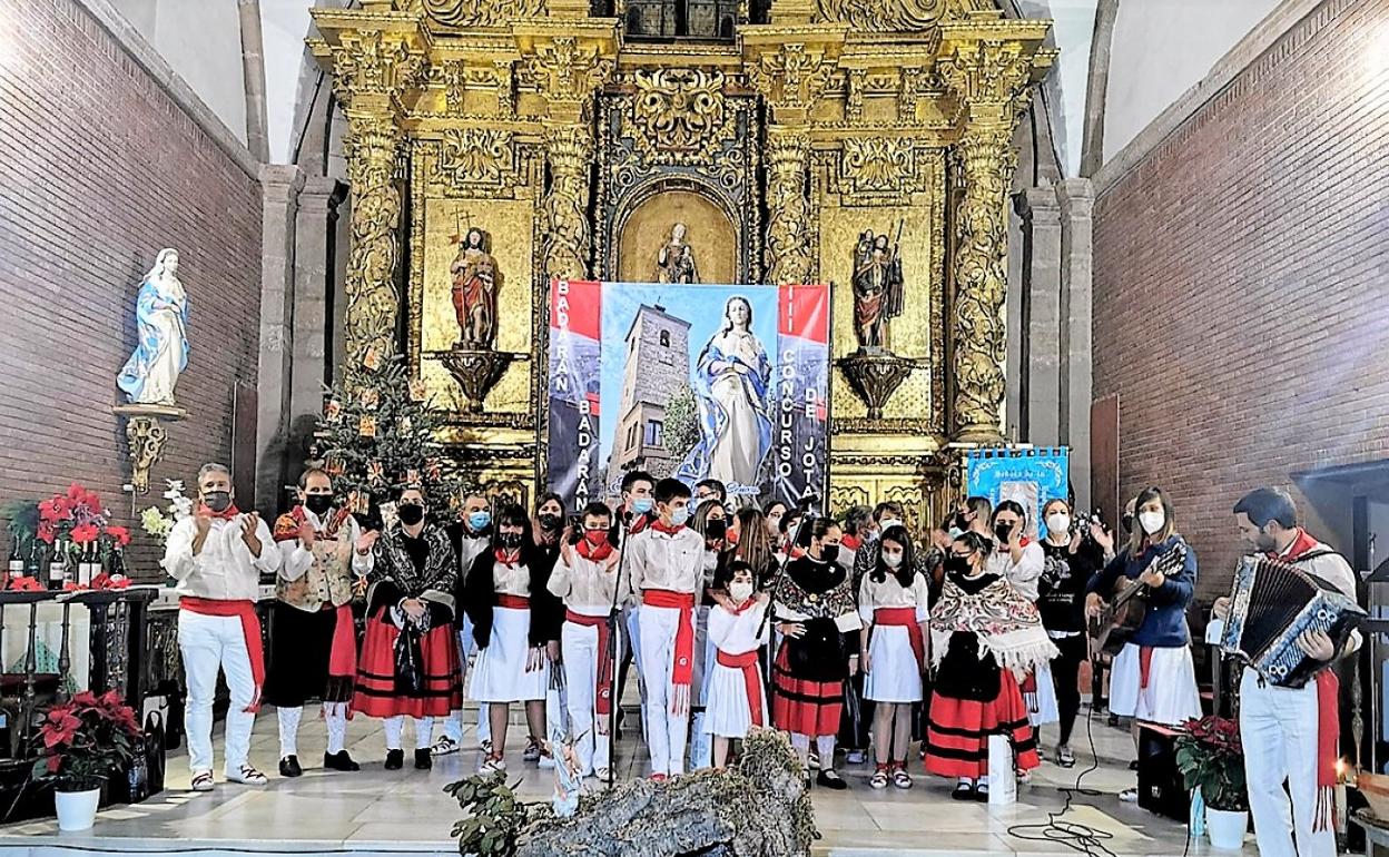 El Festival de jotas de Badarán volvió a resultar un éxito