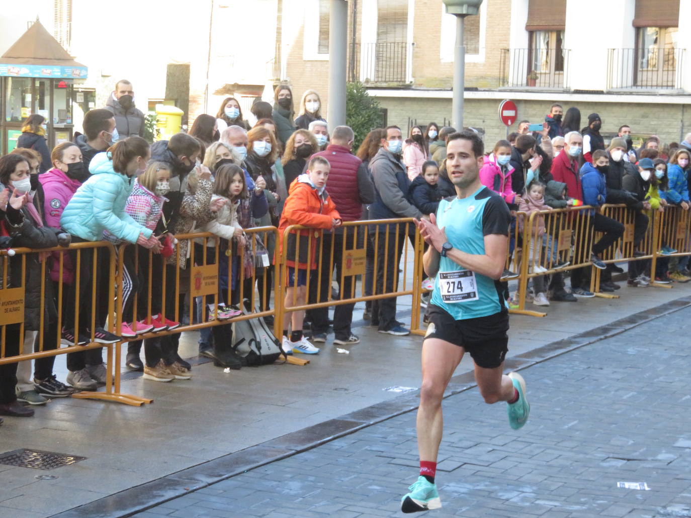 Fotos: Cuatrocientos corredores, en la San Silvestre de Alfaro