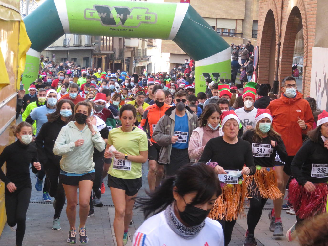 Fotos: Cuatrocientos corredores, en la San Silvestre de Alfaro