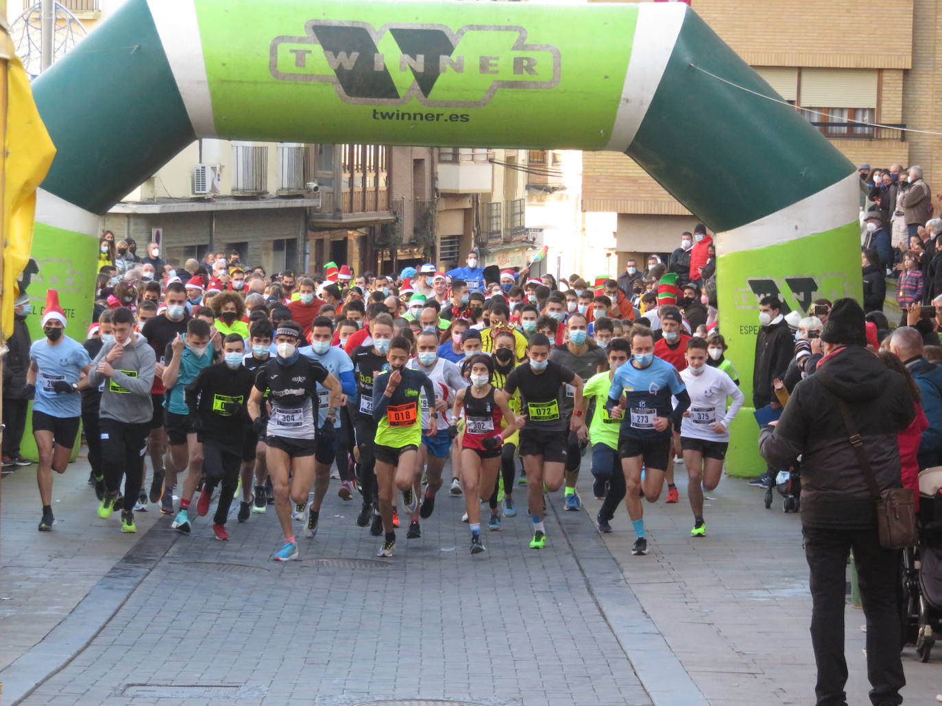 Fotos: Cuatrocientos corredores, en la San Silvestre de Alfaro