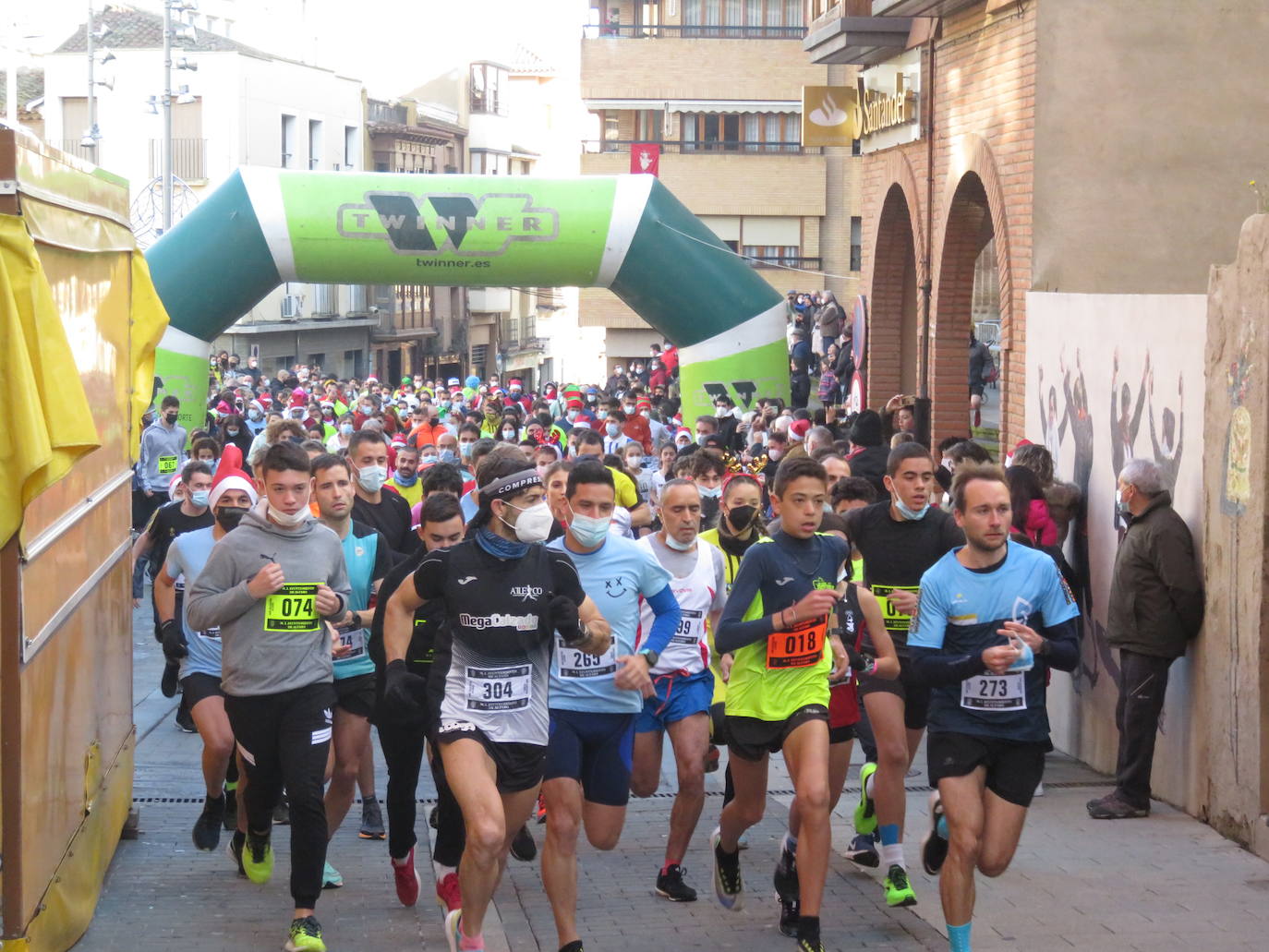 Fotos: Cuatrocientos corredores, en la San Silvestre de Alfaro