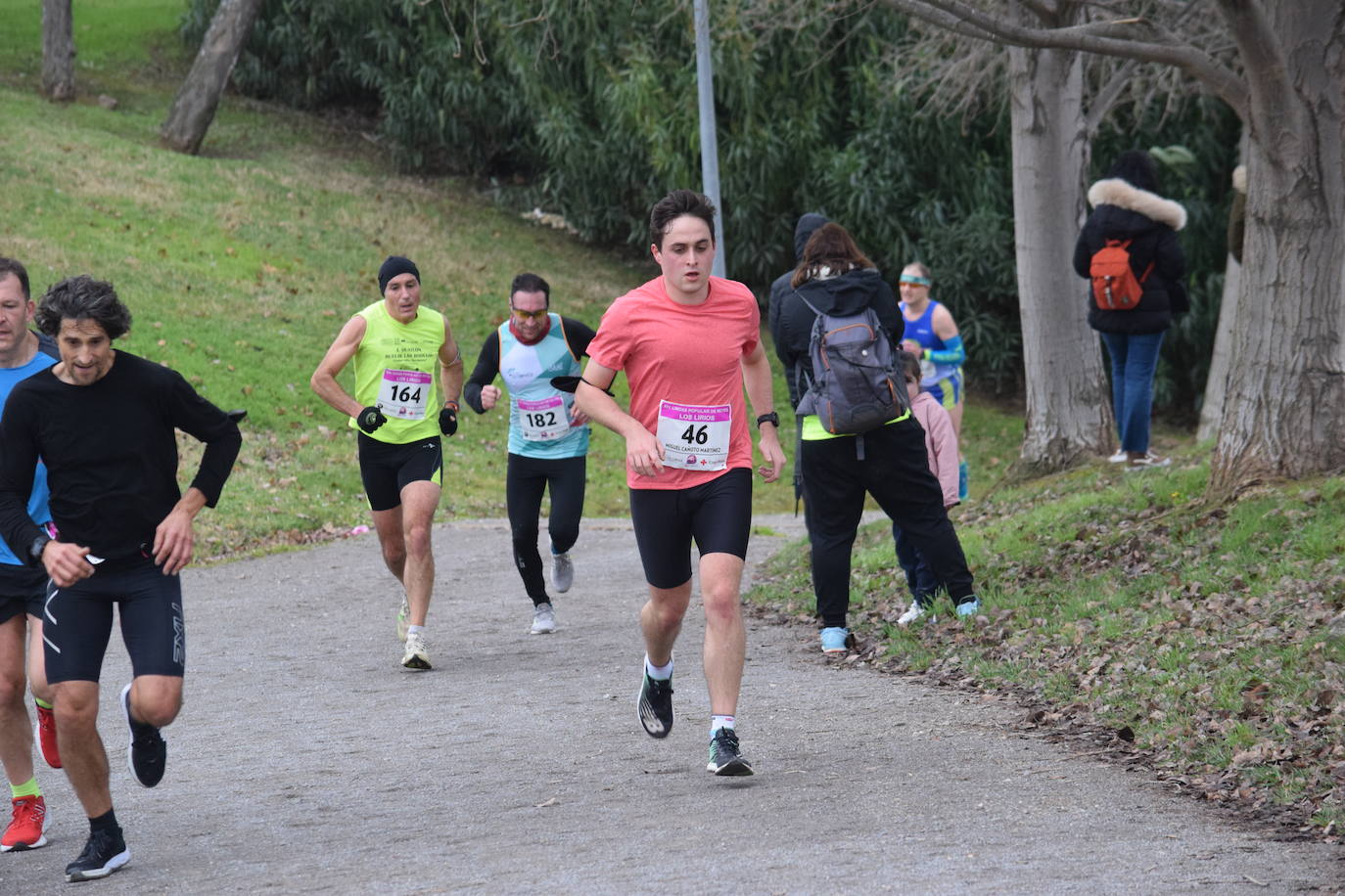 Fotos: El Cross de Los Lirios reúne a más de 200 atletas