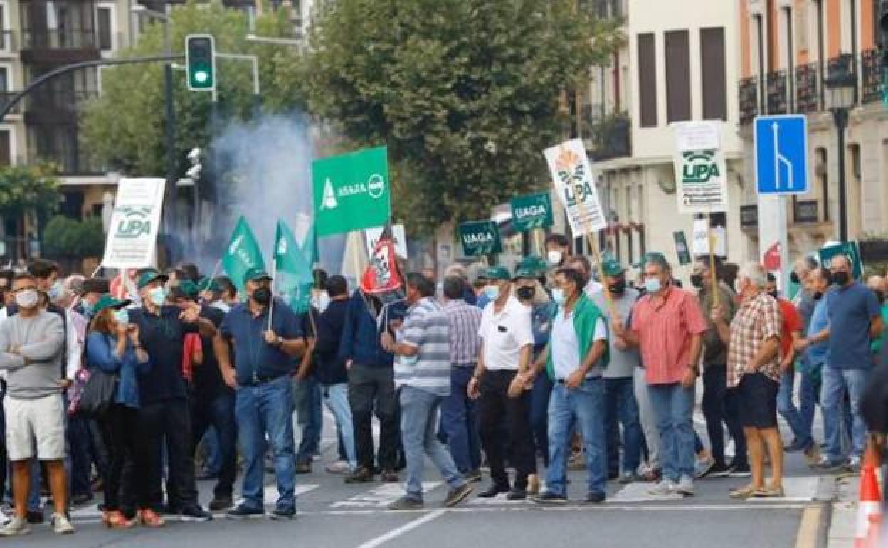 Los sindicatos agrarios convocan el 26 de enero en Logroño una manifestación con 200 tractores