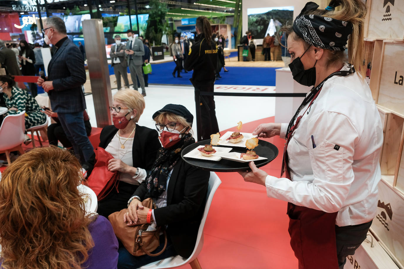 Fotos: La Rioja destaca en Fitur el producto de la tierra, ensalza el origen y los elementos que diferencian a la región