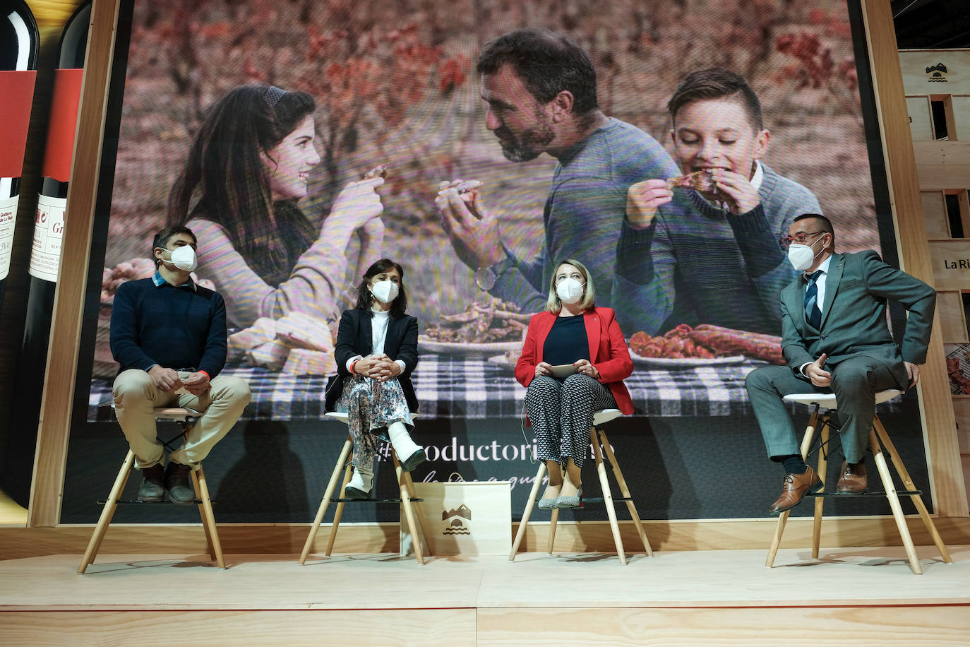 Fotos: La Rioja destaca en Fitur el producto de la tierra, ensalza el origen y los elementos que diferencian a la región