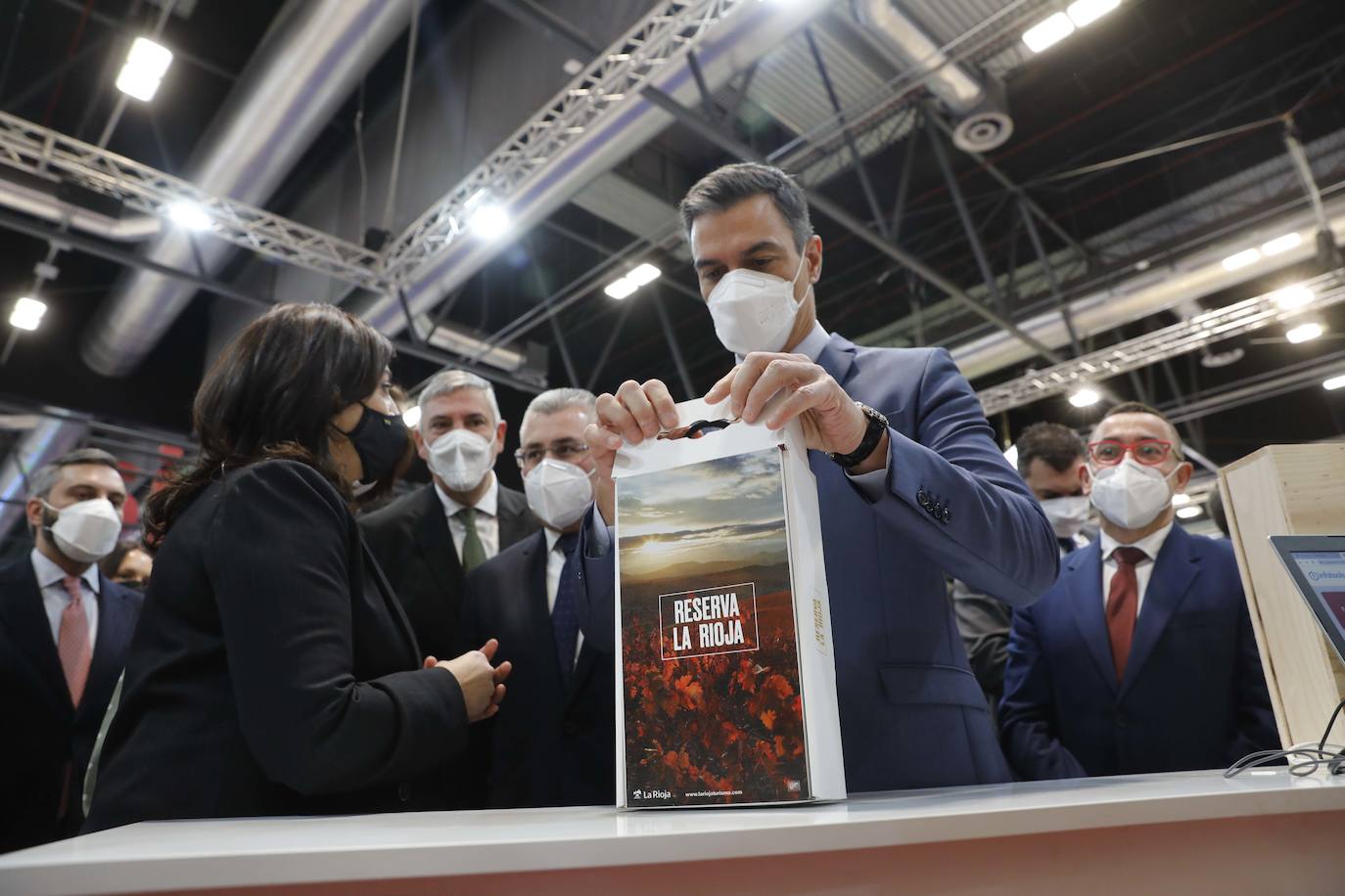 Fotos: Actores y políticos visitan el stand de La Rioja en Fitur