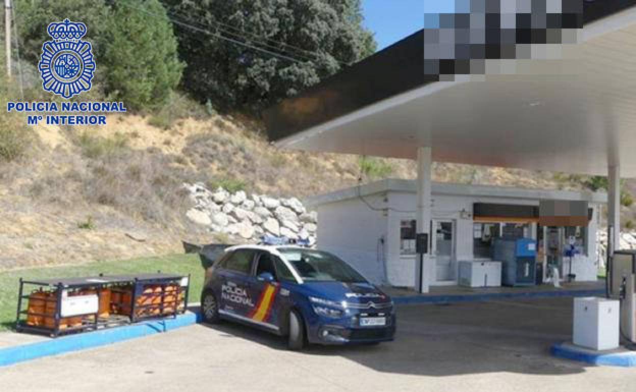 Detenido el empleado de una gasolinera por gastar 2.060 euros con una tarjeta ajena