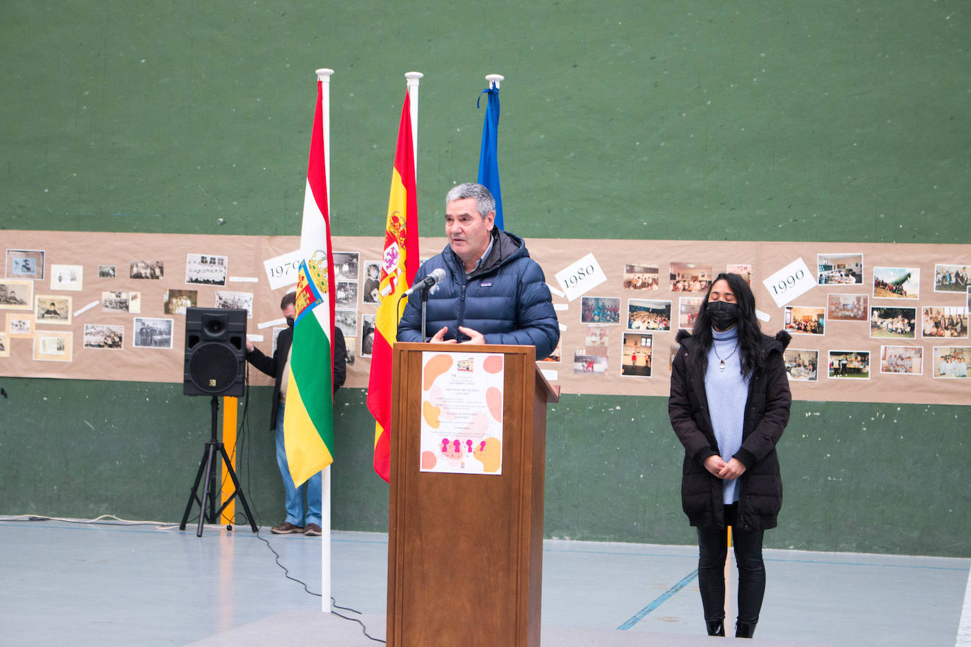 Fotos: Castañares de Rioja celebra el 75 aniversario de su escuela y muestra sus recuerdos en una exposición