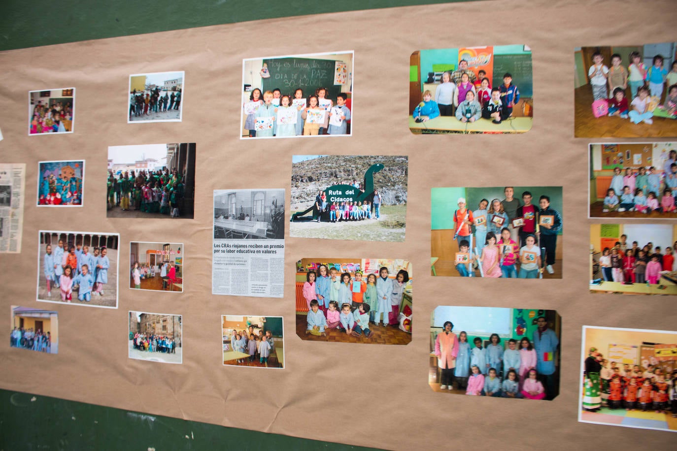 Fotos: Castañares de Rioja celebra el 75 aniversario de su escuela y muestra sus recuerdos en una exposición