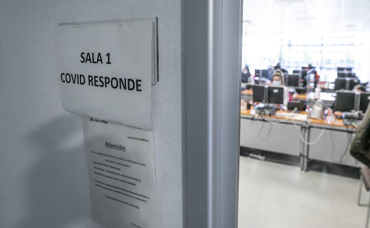 Sala de seguimiento del COVID en el hospital San Pedro. 