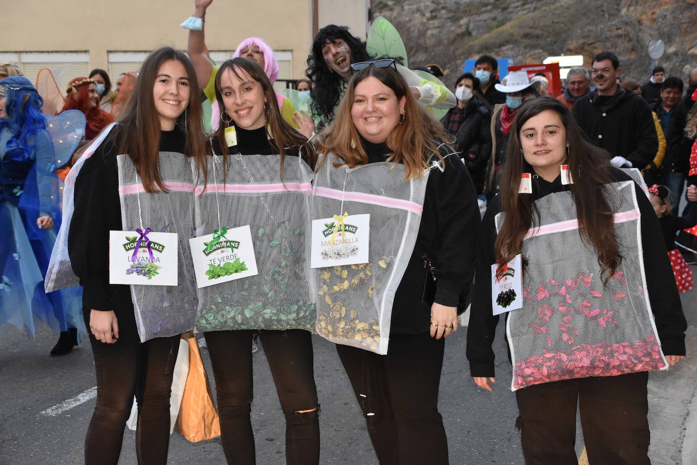 Fotos: El Carnaval se adueña de las calles de Cervera