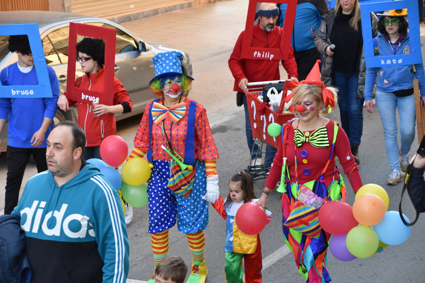 Fotos: Desfile de domingo de Carnaval en Quel
