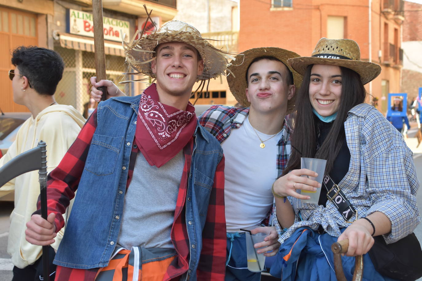 Fotos: Desfile de domingo de Carnaval en Quel