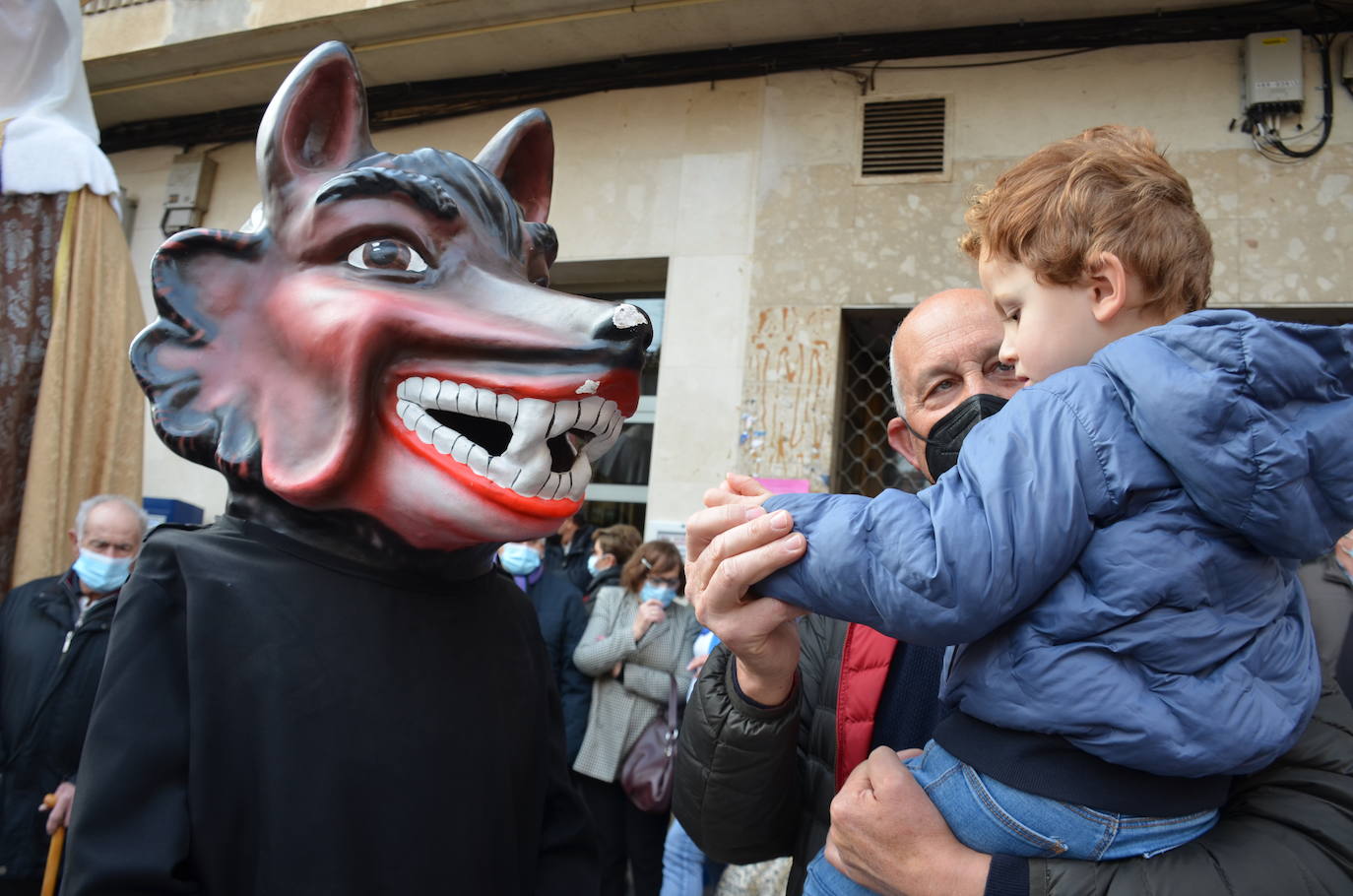 Fotos: La procesión de los mártires Emeterio y Celedonio llena las calles de Calahorra