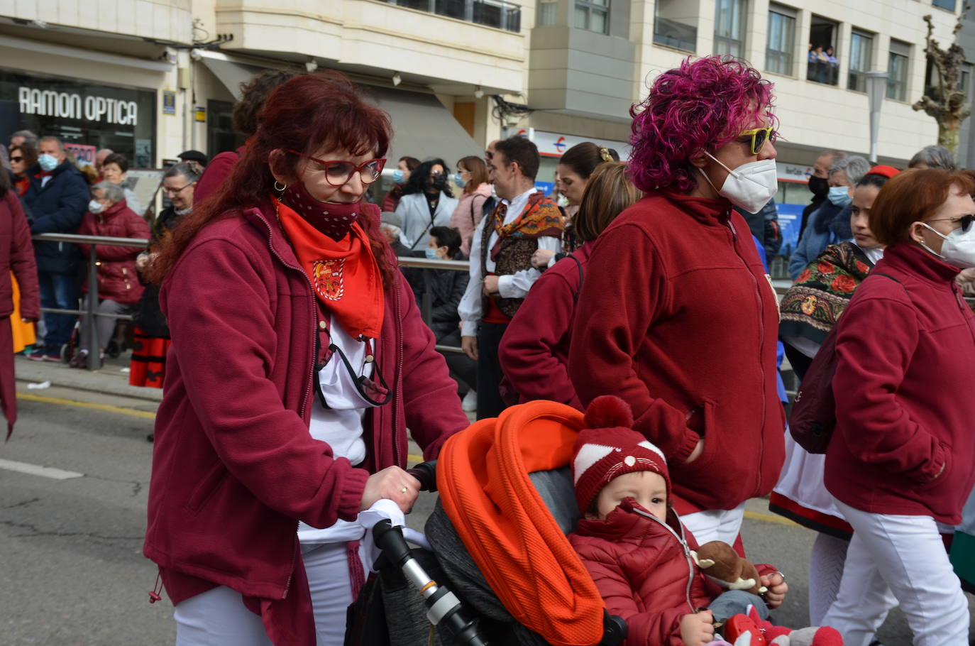 Fotos: La procesión de los mártires Emeterio y Celedonio llena las calles de Calahorra