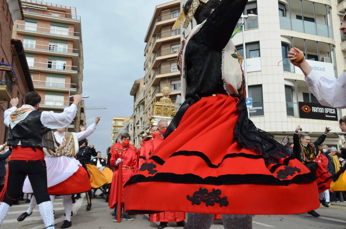 Fotos: La procesión de los mártires Emeterio y Celedonio llena las calles de Calahorra