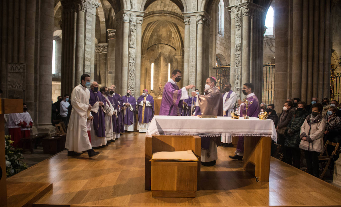 Fotos: Santos Montoya toma posesión como obispo en la catedral de Santo Domingo