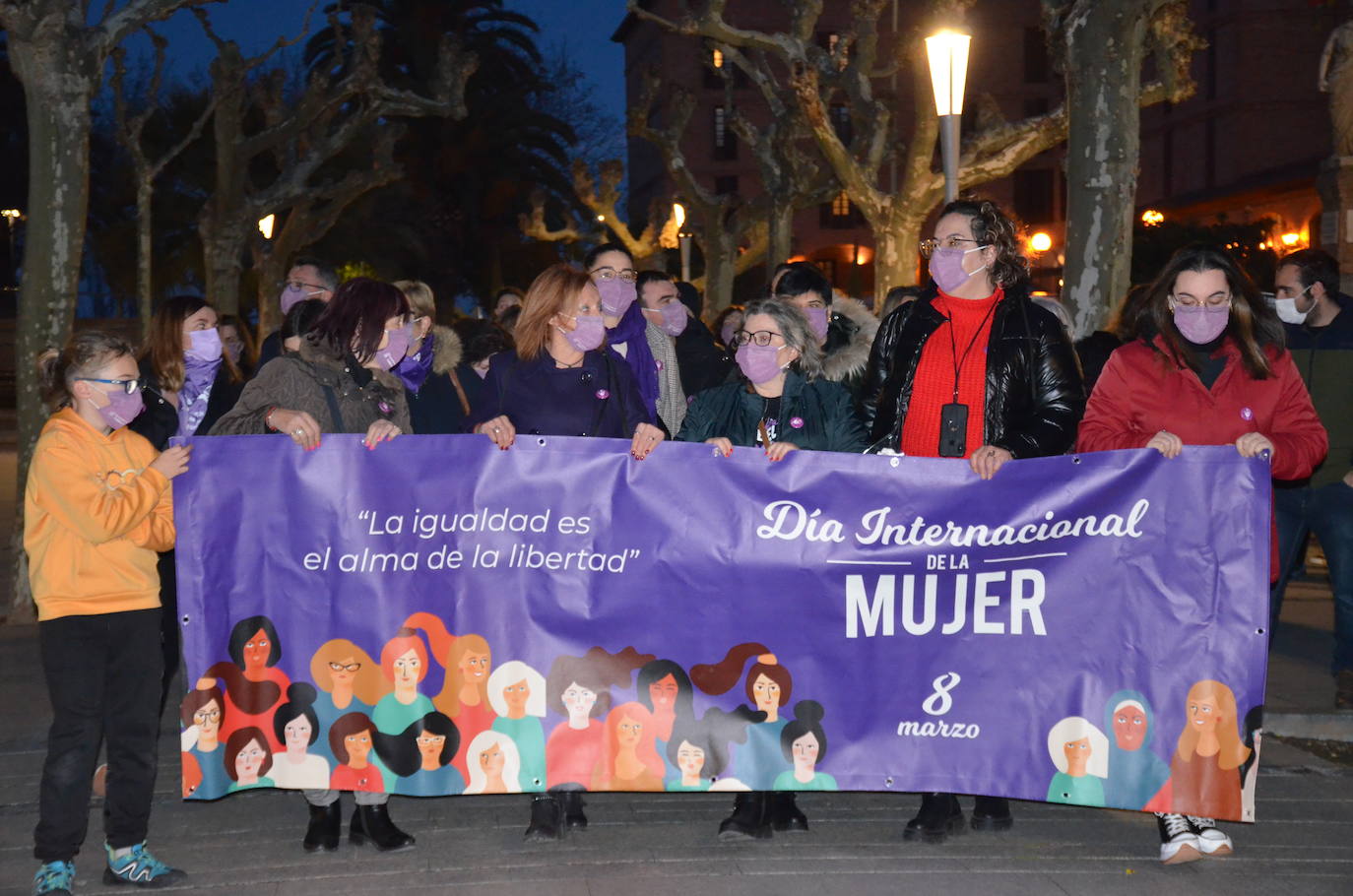 Fotos: Calahorra celebra el 8M