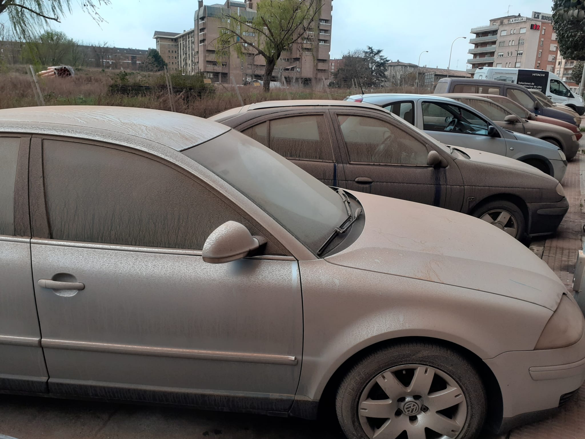Fotos: Lluvia de barro en Logroño