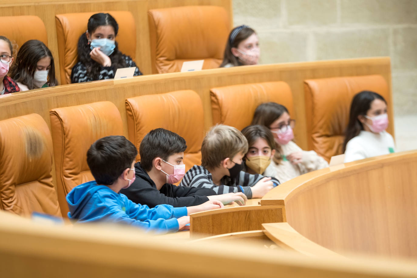 44 escolares de Primaria del CRA (Colegios Rurales Agrupados) Las Cuatro Villas y el Colegio José Ortega Valderrama, de Pradejón, han votado doce propuestas