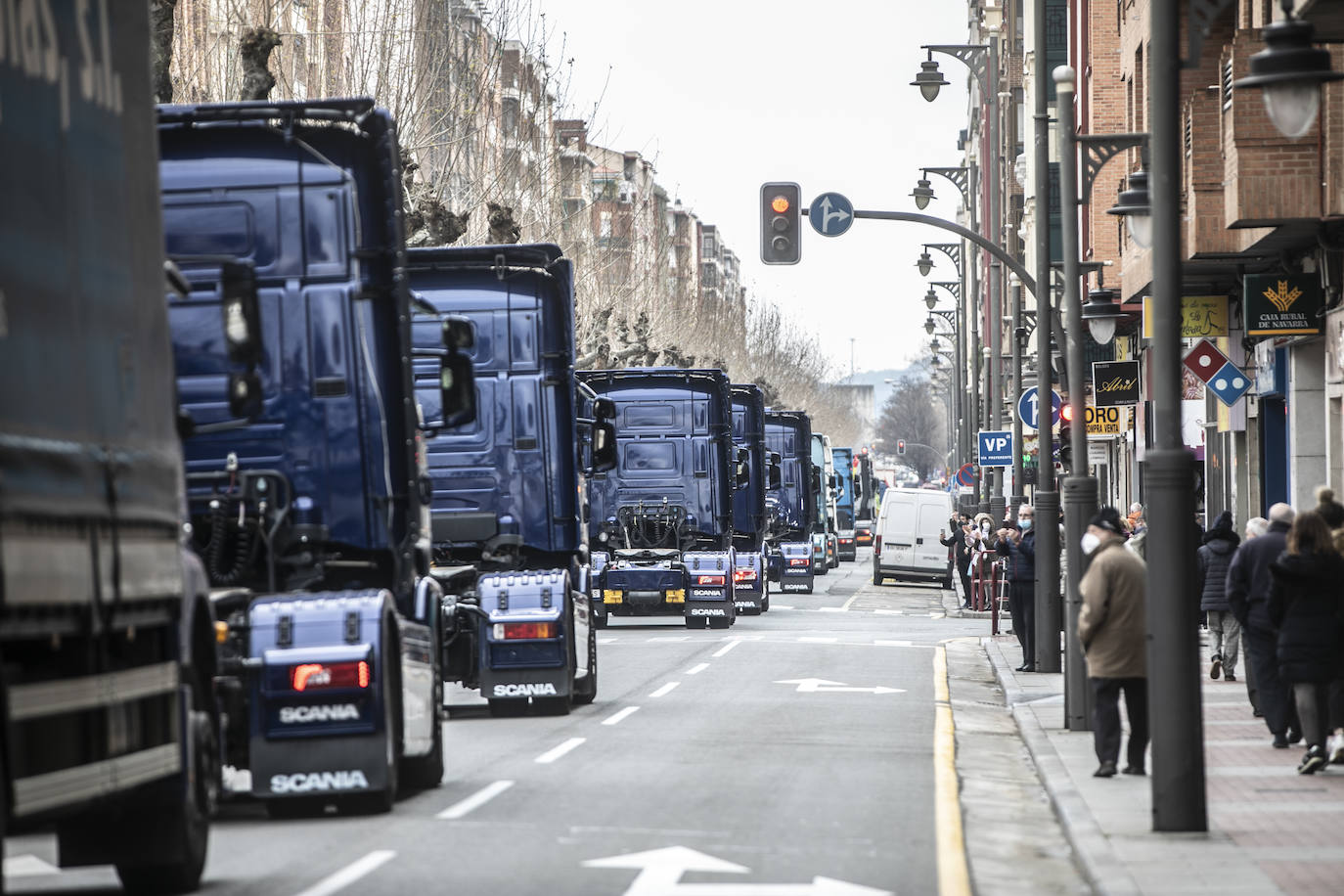 La tercera marcha de camiones recorre este jueves las calles del centro de Logroño. 